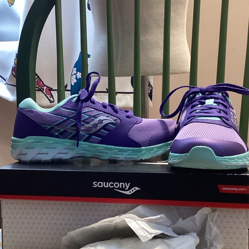 Saucony Purple and Teal Athletic Shoes Wide
